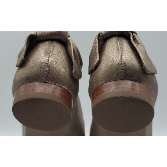 Bernardo Women Eloise Leather Bow Ballet Flat 7 Platinum Distressed Leather Gold - Picture 13 of 16